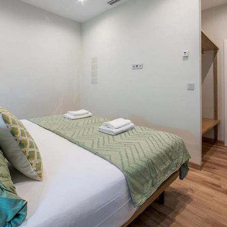 2 Bedrooms 1.5 Bathrooms Furnished - Justicia - Refurbished - Mintystay Madrid Bagian luar foto