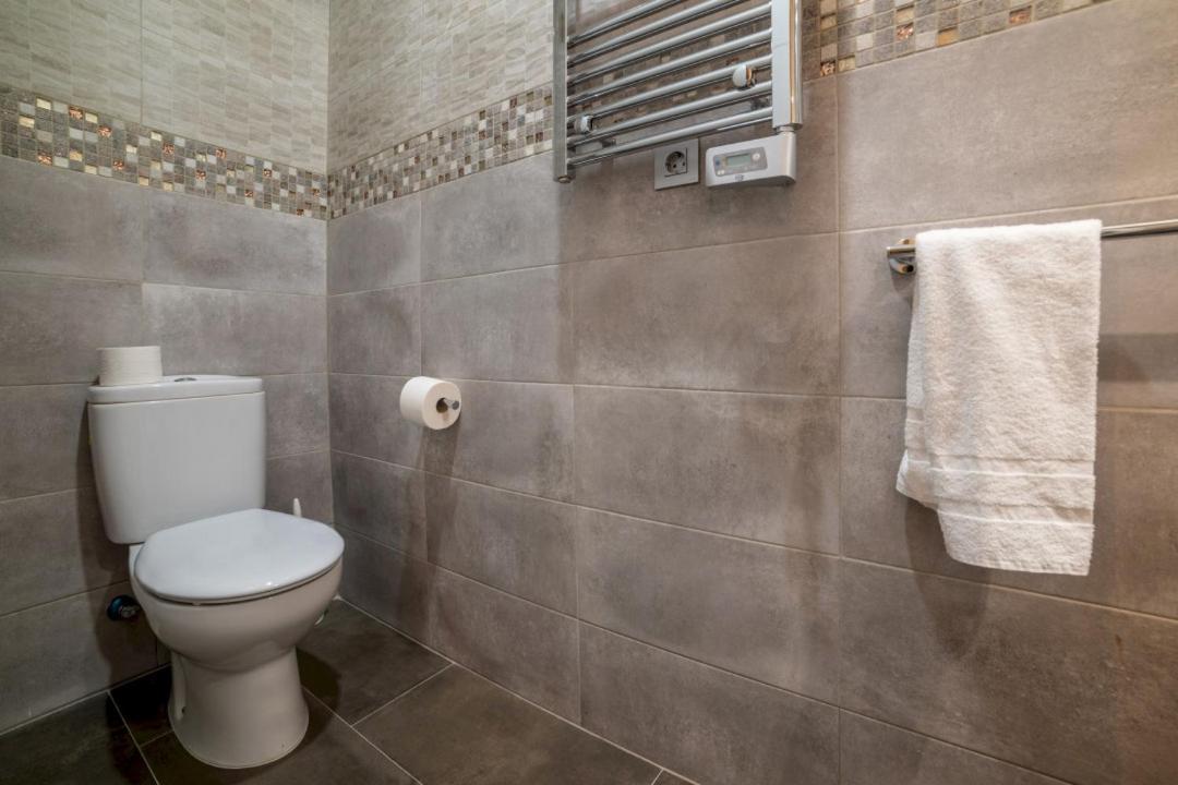 2 Bedrooms 1.5 Bathrooms Furnished - Justicia - Refurbished - Mintystay Madrid Bagian luar foto