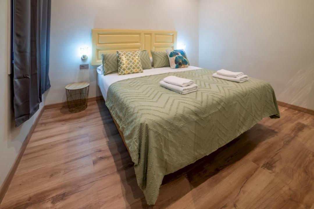 2 Bedrooms 1.5 Bathrooms Furnished - Justicia - Refurbished - Mintystay Madrid Bagian luar foto