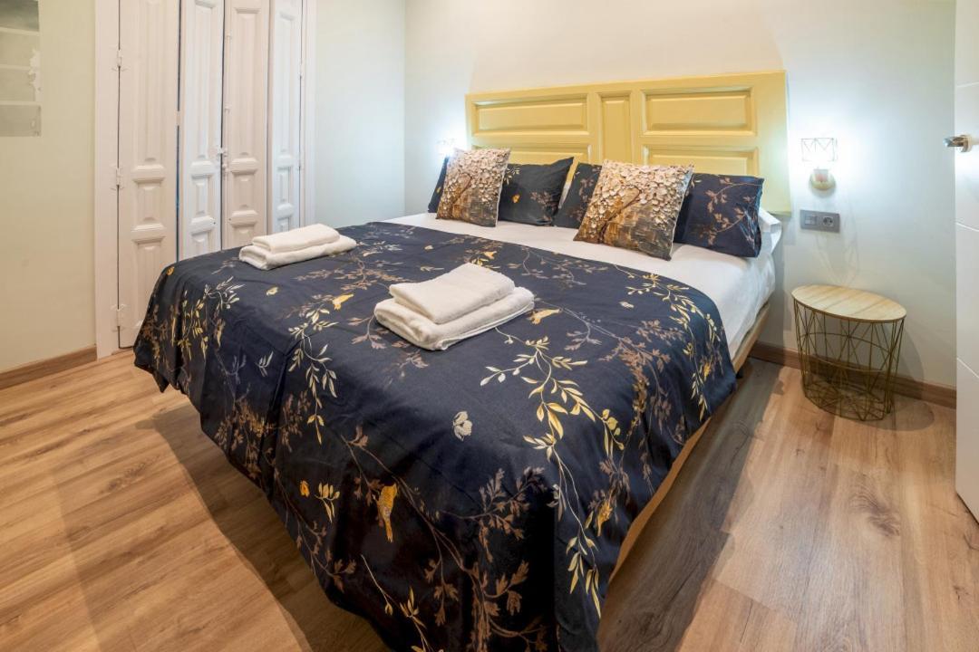 2 Bedrooms 1.5 Bathrooms Furnished - Justicia - Refurbished - Mintystay Madrid Bagian luar foto